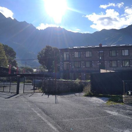 Hotel Kazbegi Exterior foto